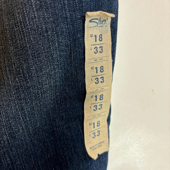 SILVER JEANS Sz 18 Suki High Boot Cut Relaxed Hip High Rise Jeans Denim NEW - Picture 8 of 16
